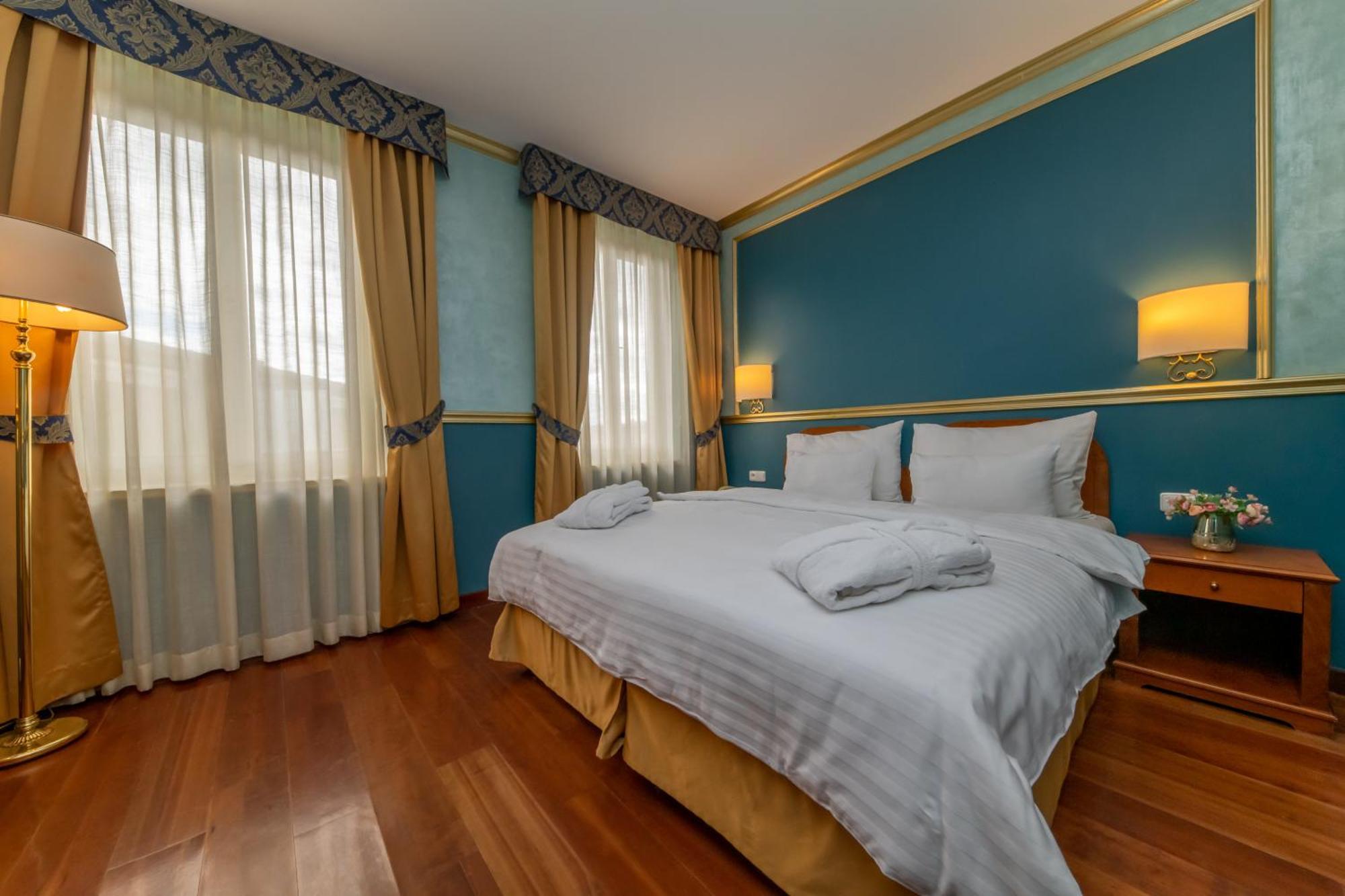Kinsky Fountain Hotel Prag