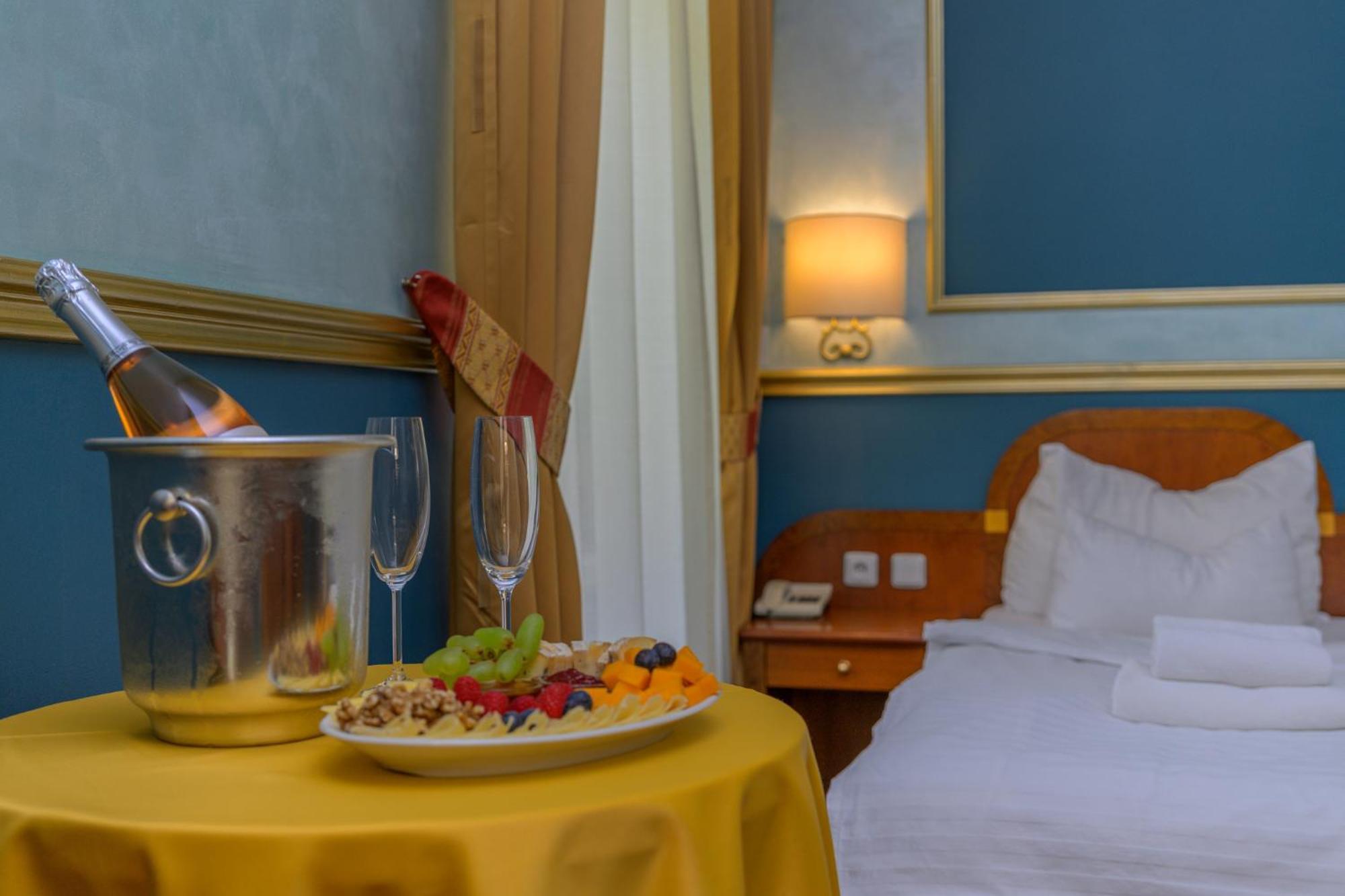 Hotel Kinsky Fountain Prag
