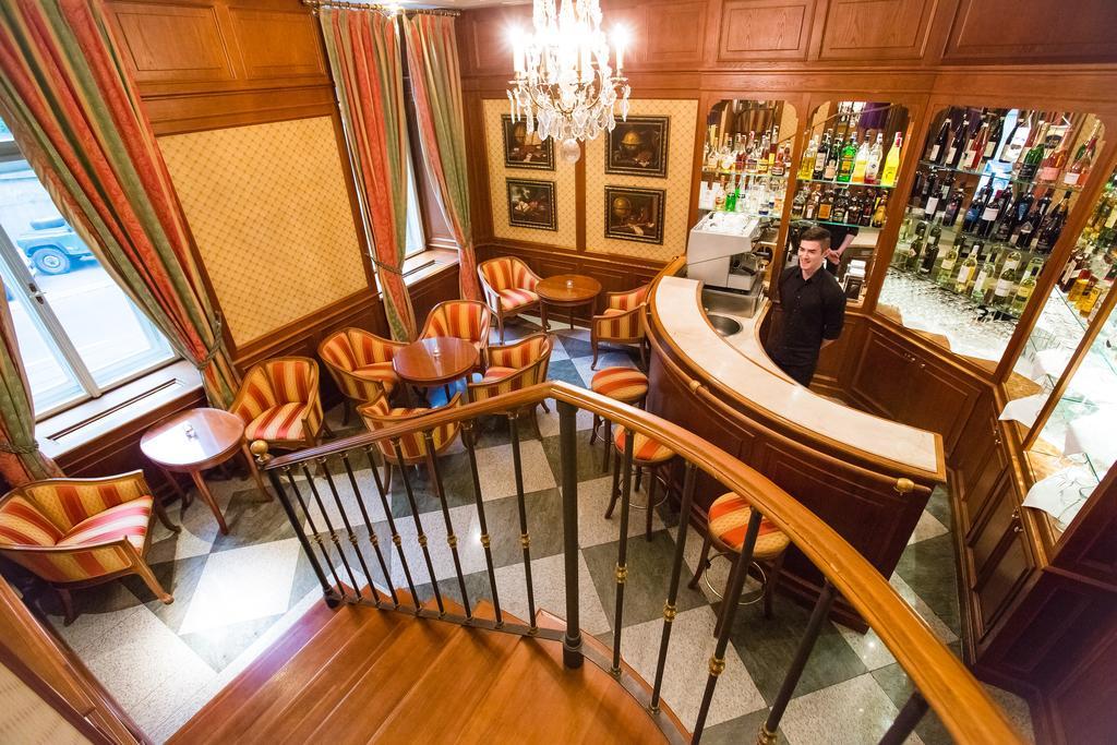 Kinsky Fountain Hotel Prag